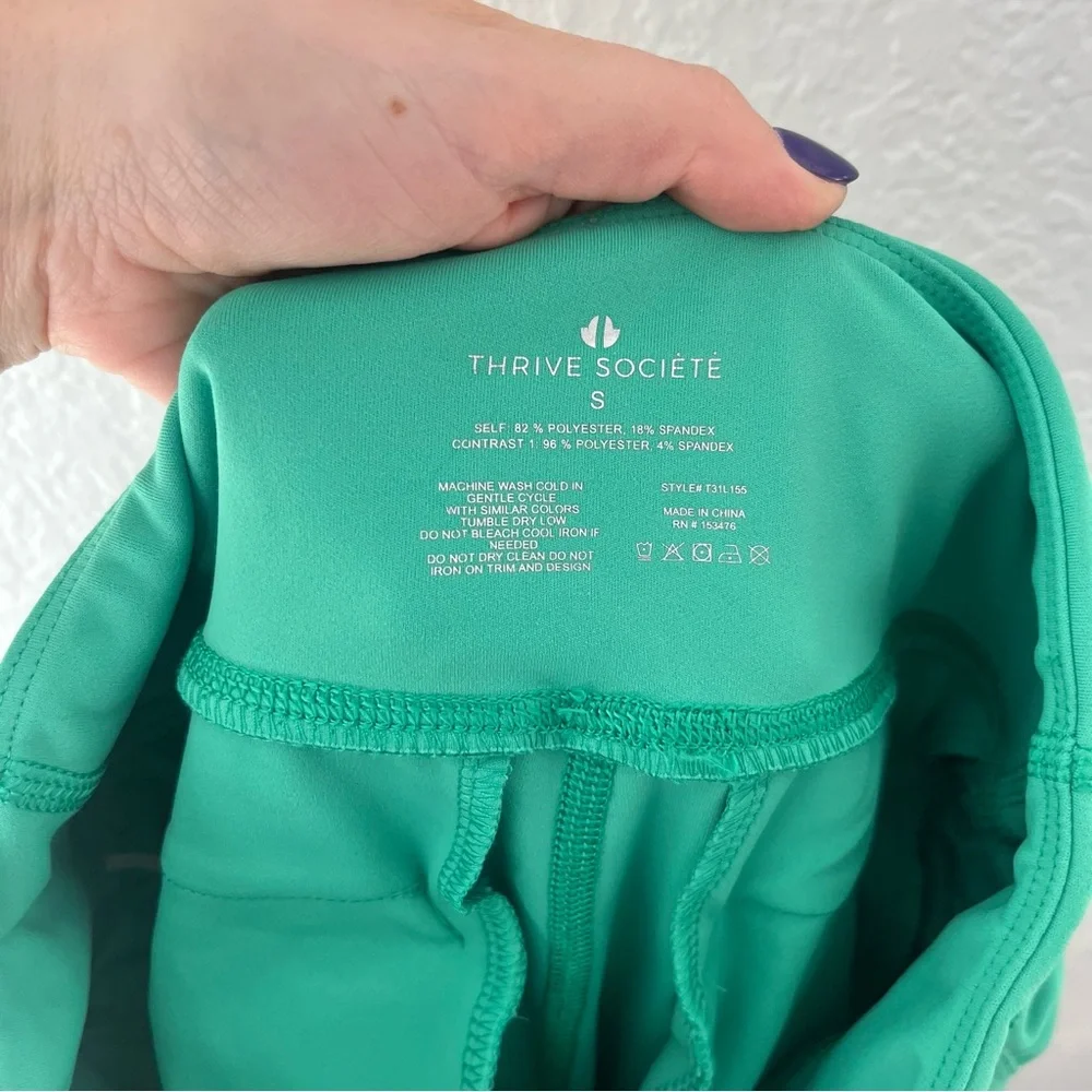 Thrive Societe T31L155 Green Ruffled Leggings Size Small - Picture 12 of 12